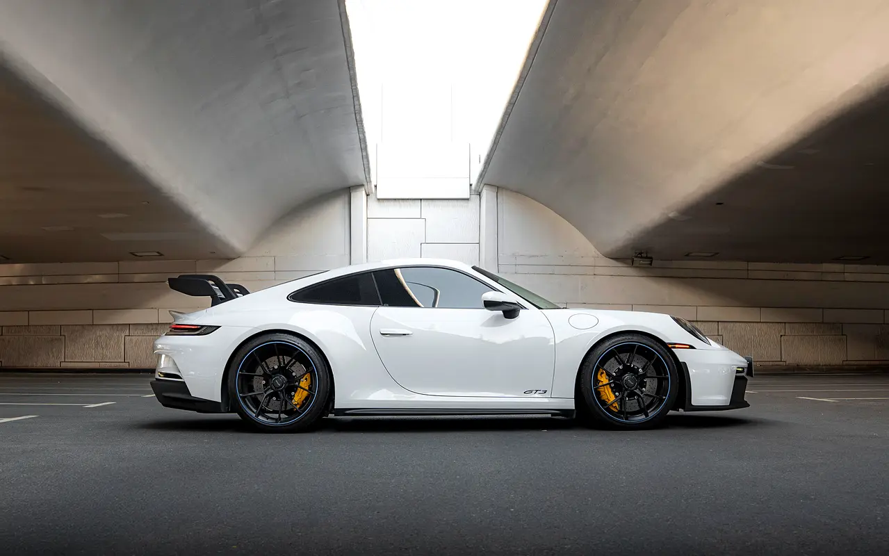 Porsche 911 2022 — photo 1 of 14