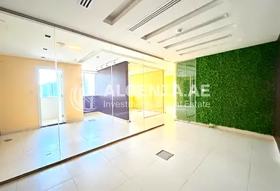 Fitted | 2 Parkings | Prime Location