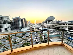 Panoramic Window 1- Bedroom Apartment || Chiller Free || Opposite to Metro