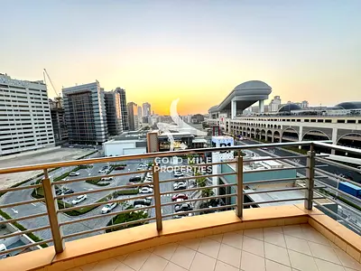 Panoramic Window 1- Bedroom Apartment || Chiller Free || Opposite to Metro