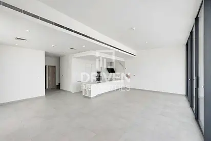Exclusive | Vacant Now | High End Property