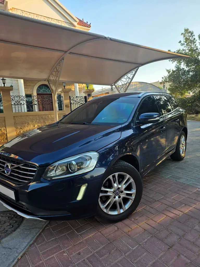 Volvo XC60 2014 — photo 1 of 19