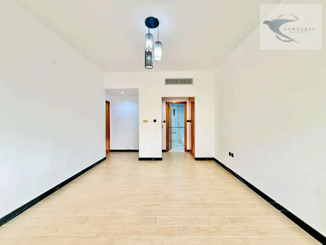 Elegant & Spacious 3 Bedroom Apartment for Family Living in Prime Downtown Hamdan