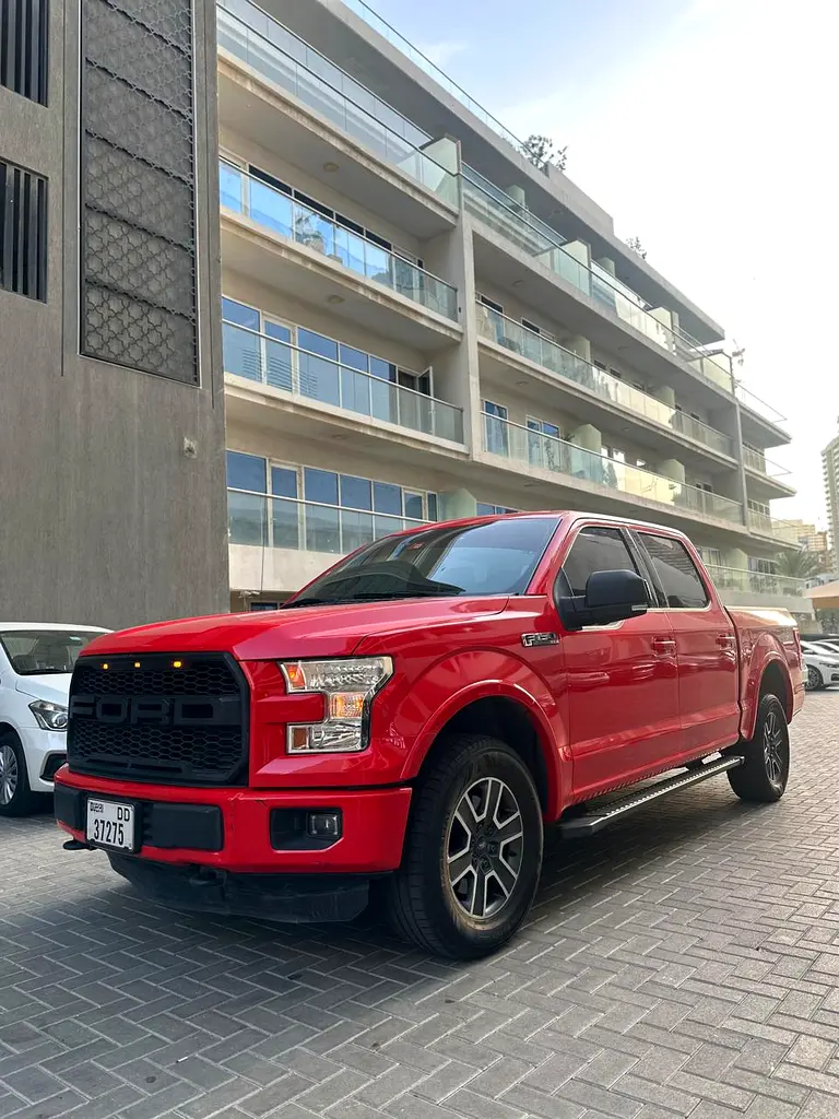 Ford F-150 2015 — photo 1 of 7