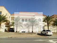 Villa for rent, suitable for staff accommodation, in Al Shamkha city.