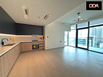 COMMUNITY VIEW | PREMIUM 2BR | 4 CHEQUES