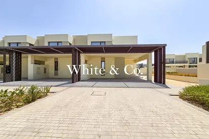 Vacant | Corner Unit | Ideal Modern Home