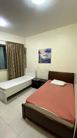 2 Bedspace in Standard Room | For Ladies only |  Near DMCC Metro and Marina Mall