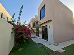 Corner 2BR Townhouse | Large Garden | Nasma Residence | Just 90K