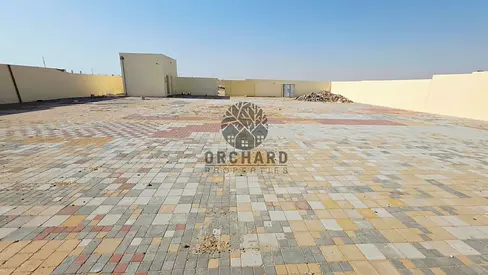 Open YARD,,\ 10000 SQFT / WITH 25 KW AFTER 2 MONTHS /