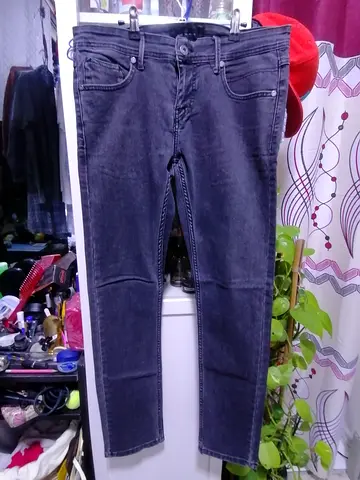 Mens Zara slim-fit black jeans, good used condition 32