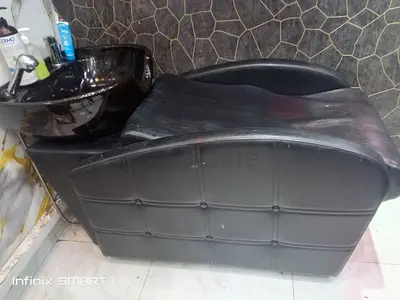 Black Salon Shampoo Backwash Unit with Sink - Good Condition