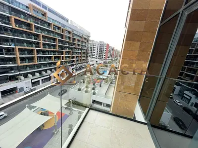 Brand New Studio I First Row Lagoon I Phase 3