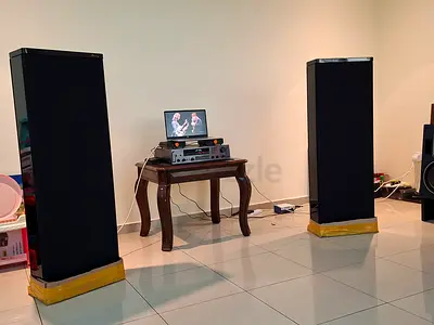 Mirage M-3si bipolar loudspeaker + Carver Receiver 900 + fosi audio Za3 mono blocks.