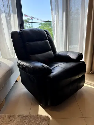 Black Leather Recliner Armchair - Comfortable Single Seat with message