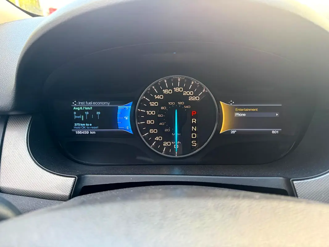 Ford Edge 2014 — photo 1 of 10