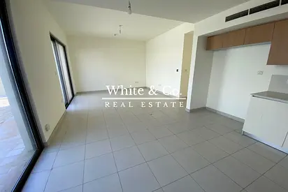 Chiller Free | Luxury Living | Large Plot