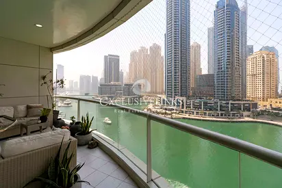 Spacious Living on the Waterfront