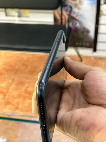 iPhone xR - Good Working Condition