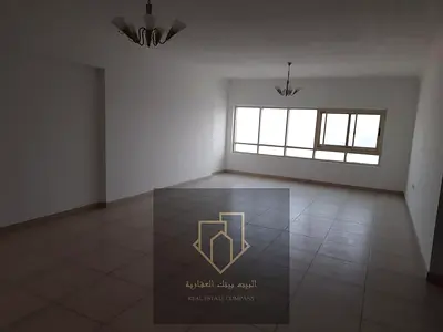 قريب من جميع الخدمات والمخارج + اطلاله مفتوحه + باركن
