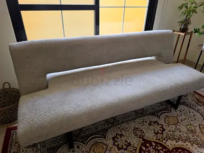 Minimalist 3-seater Bench Sofa in Good Condition