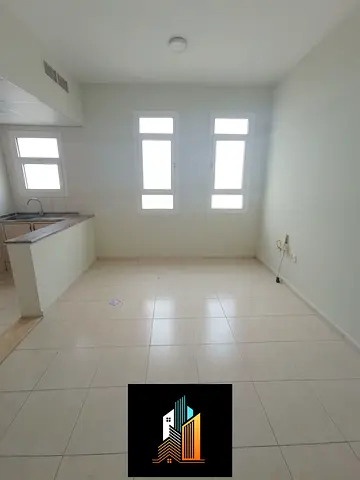 big studio American style kitchen neat and clean family building central AC near kacha parking