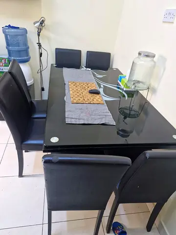 Dinning Table with 6 chairs