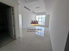1BR apartment and Living Room in Al Khan, Sharjah. Master bedroom, sea view, built-in wardrobes, 2 b