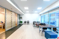 Prime Location | Fully Furnished Office | DED License