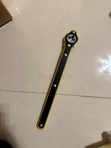 universal jack wrench