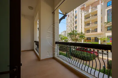 Big Terrace | Near Amenities | Up to 4 Payments