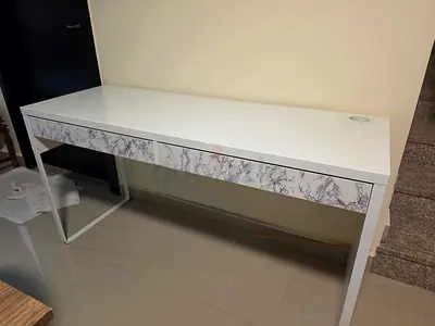 Desk with two drawers