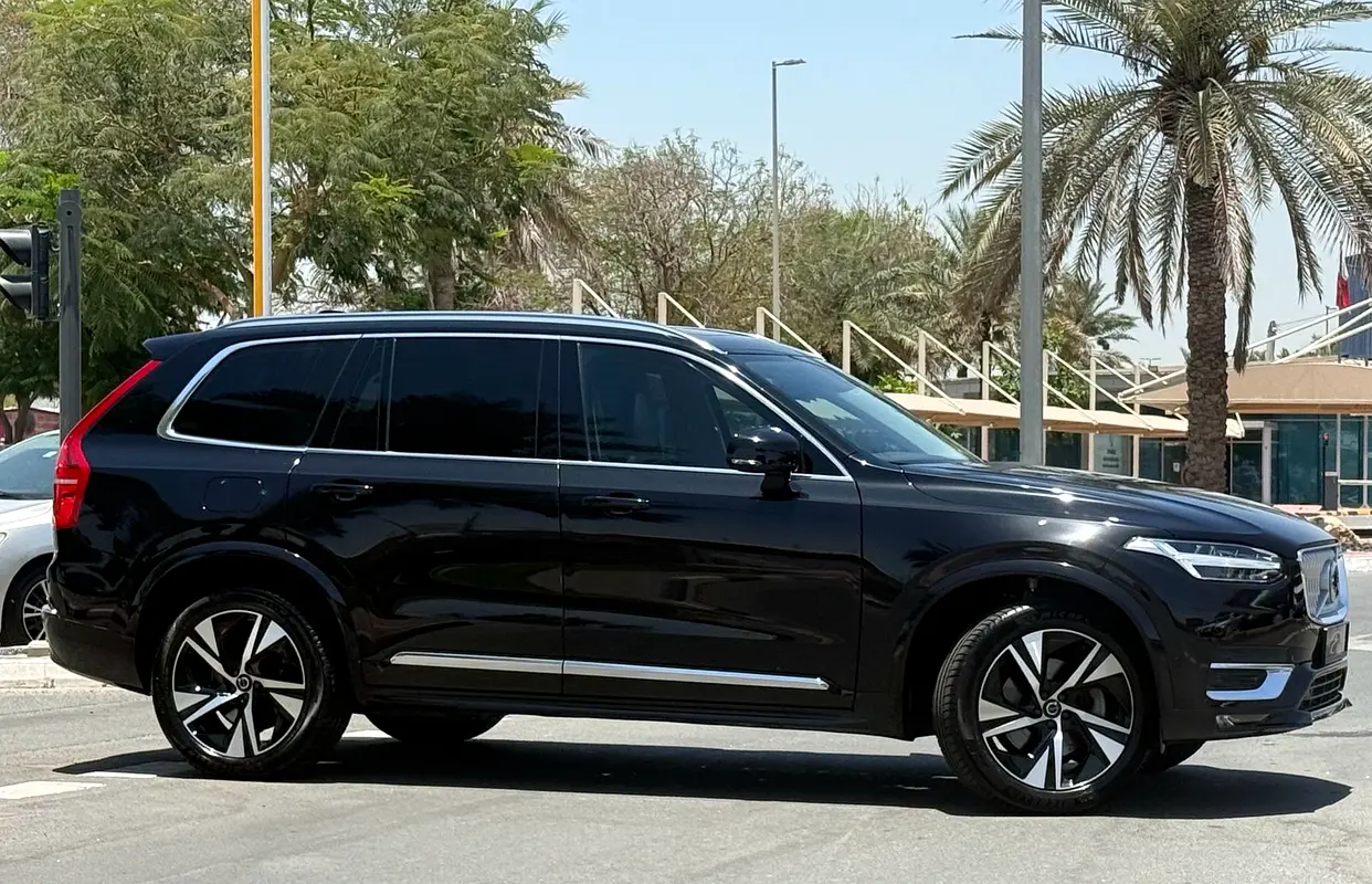 Volvo XC90 2024 — photo 1 of 20
