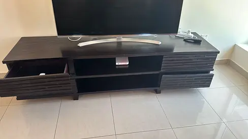 Big tv for sell