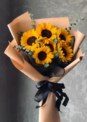 Golden Shine Bouquet