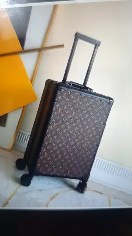 Louis Vuitton Monogram Rolling Carry-On Suitcase with Retractable Handle (Pre-owned)