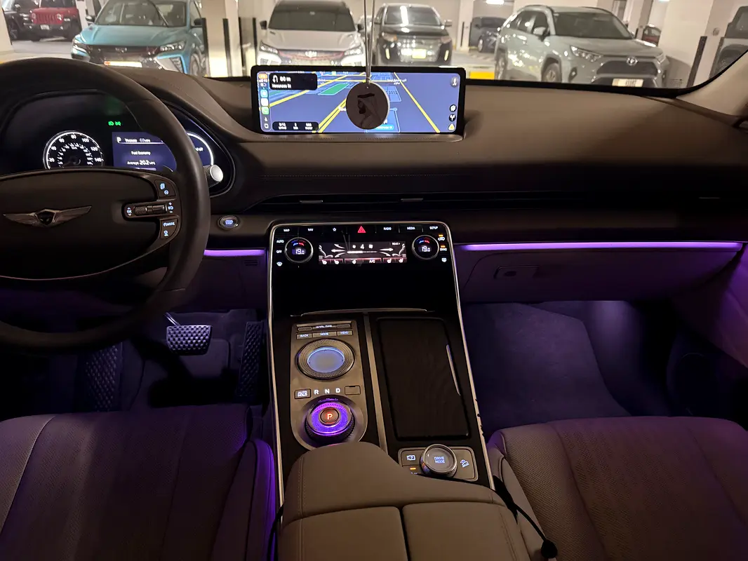 Genesis GV80 2021 — photo 1 of 11