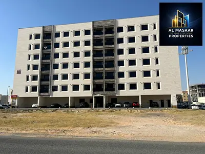 A residential and commercial building is for sale in Ajman – Al Jurf, behind the Chinese Market, freehold. Residential and commercial building for sal