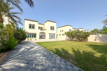 Great Condition | Prime Location | Large Plot
