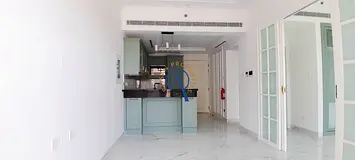VACANT| FITTED KITCHEN | READY TO MOVE IN