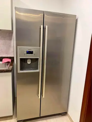Siemens side by side fridge and freezer new model ice maker water dispenser