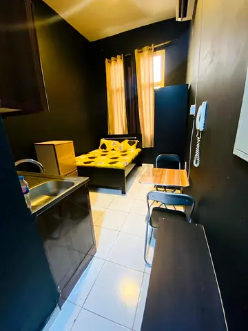 BRAND NEW BLDG FOR FAMILY JUST 5MIN FROM METRO
