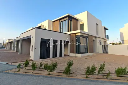 Corner Plot | Close to Park | 4BR + Maid
