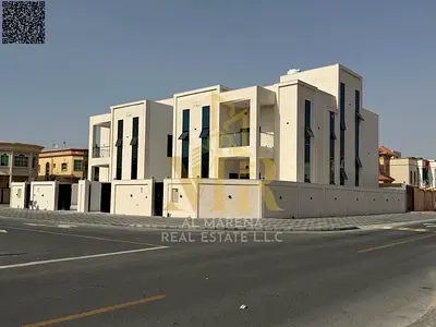 Villa directly from the owner, personal finishing, on a main street, close to all services, freehold ownership for all nationalities in the most prest