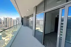 Partial Burj &amp; Canal View | Vacant + maids