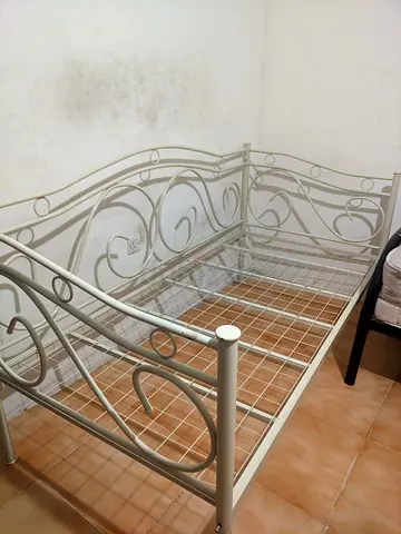 Single bed