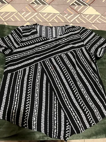 Pre-ownwed clothes for mid size women/girls