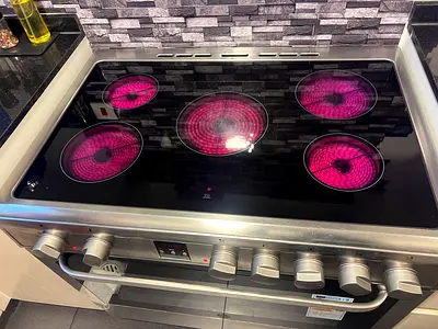 Hoover Ceramic Cooker 90Cm , 5 hoobs , DELIVERY + WARRANTY