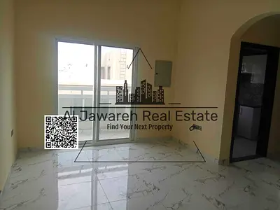 A distinctive one-bedroom apartment with a living room is available for annual rent; it is the second tenant.