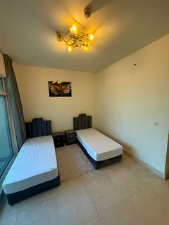 Bedspace in Master Room for Ladies | Near Metro and Marina Mall
